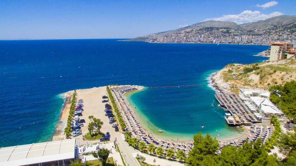 Blue Sea Apartments Sarandë Exteriör bild