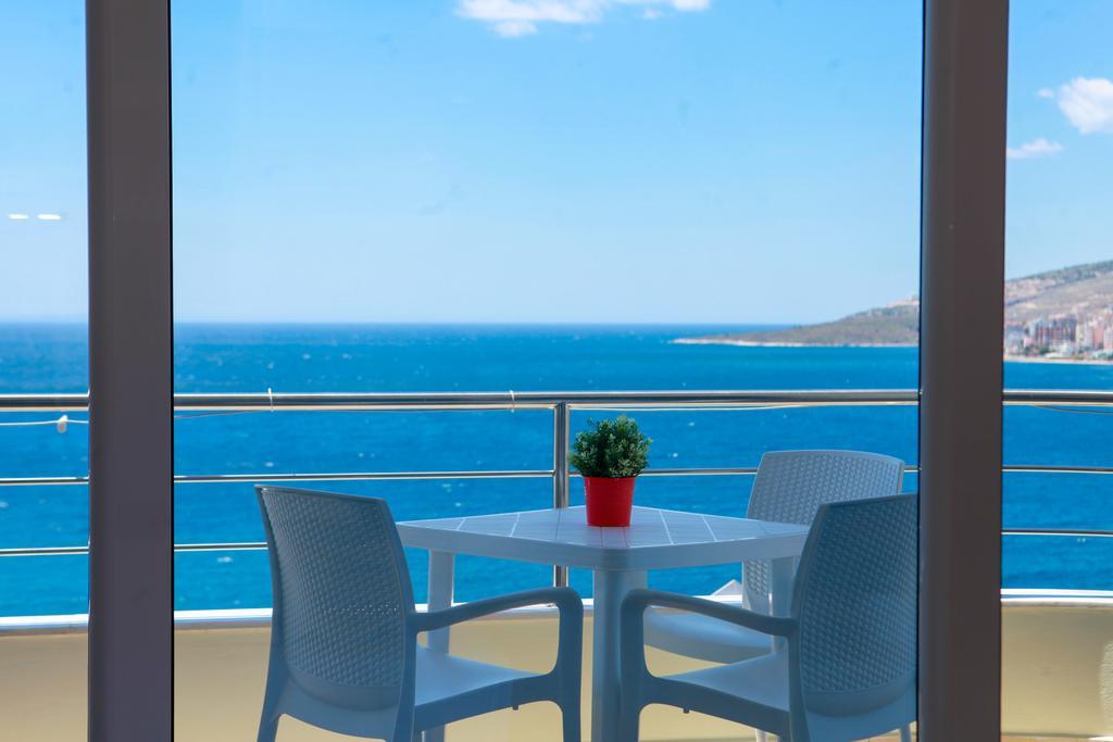 Blue Sea Apartments Sarandë Exteriör bild